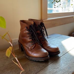 Frye Sabrina Boots Size 7.5 Worn Once